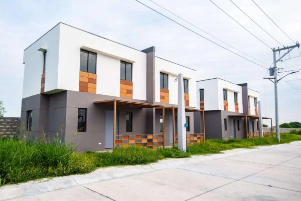 Side by Side Pre Selling - Ajoya Capas