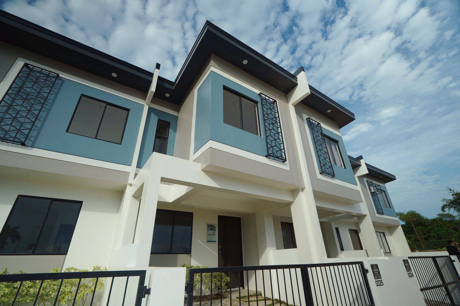 Amani Mid - Sights Calauan