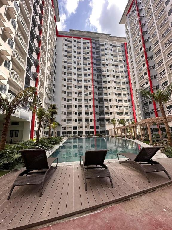 2 Bedroom End with Balcony - Bloom Residences Phase 1