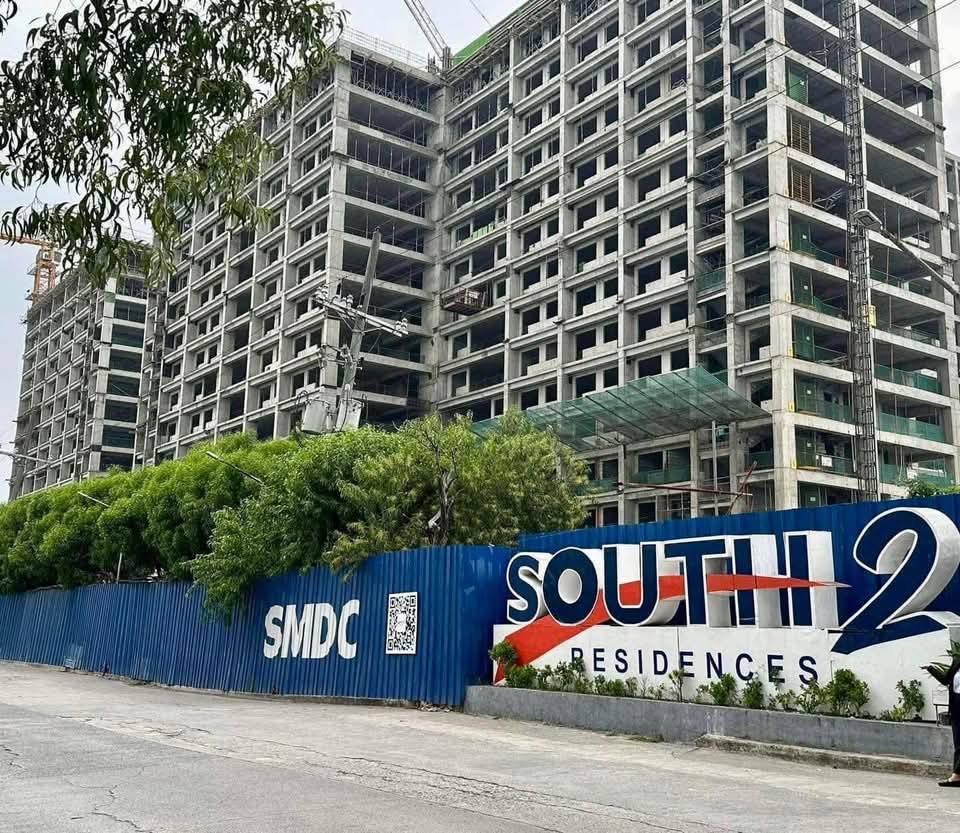 1 BR with balcony - South 2 Residences