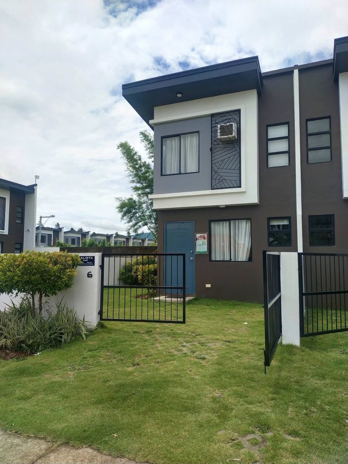 Amani End Corner - Lipa Cove