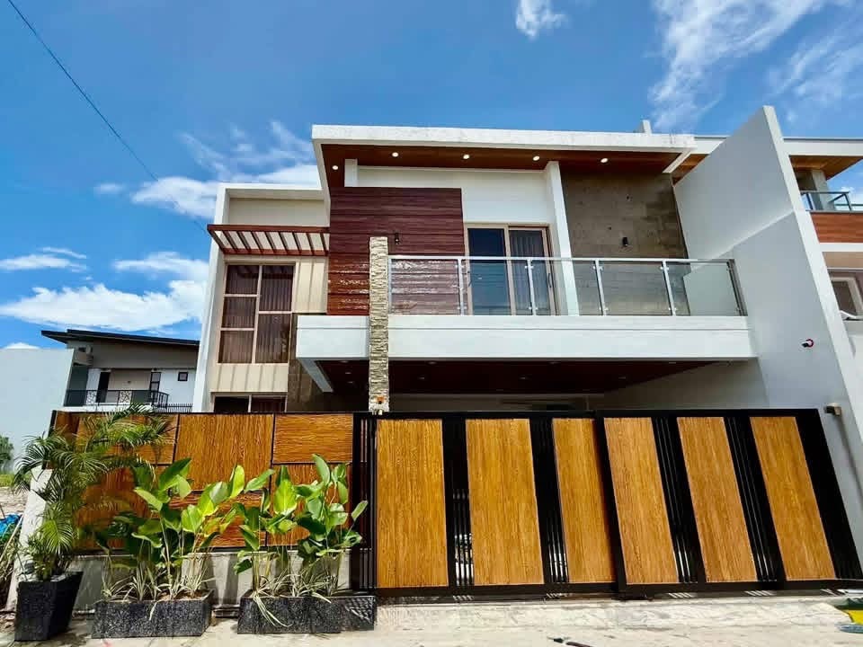 5-Bedroom with Swimming pool Near Clark