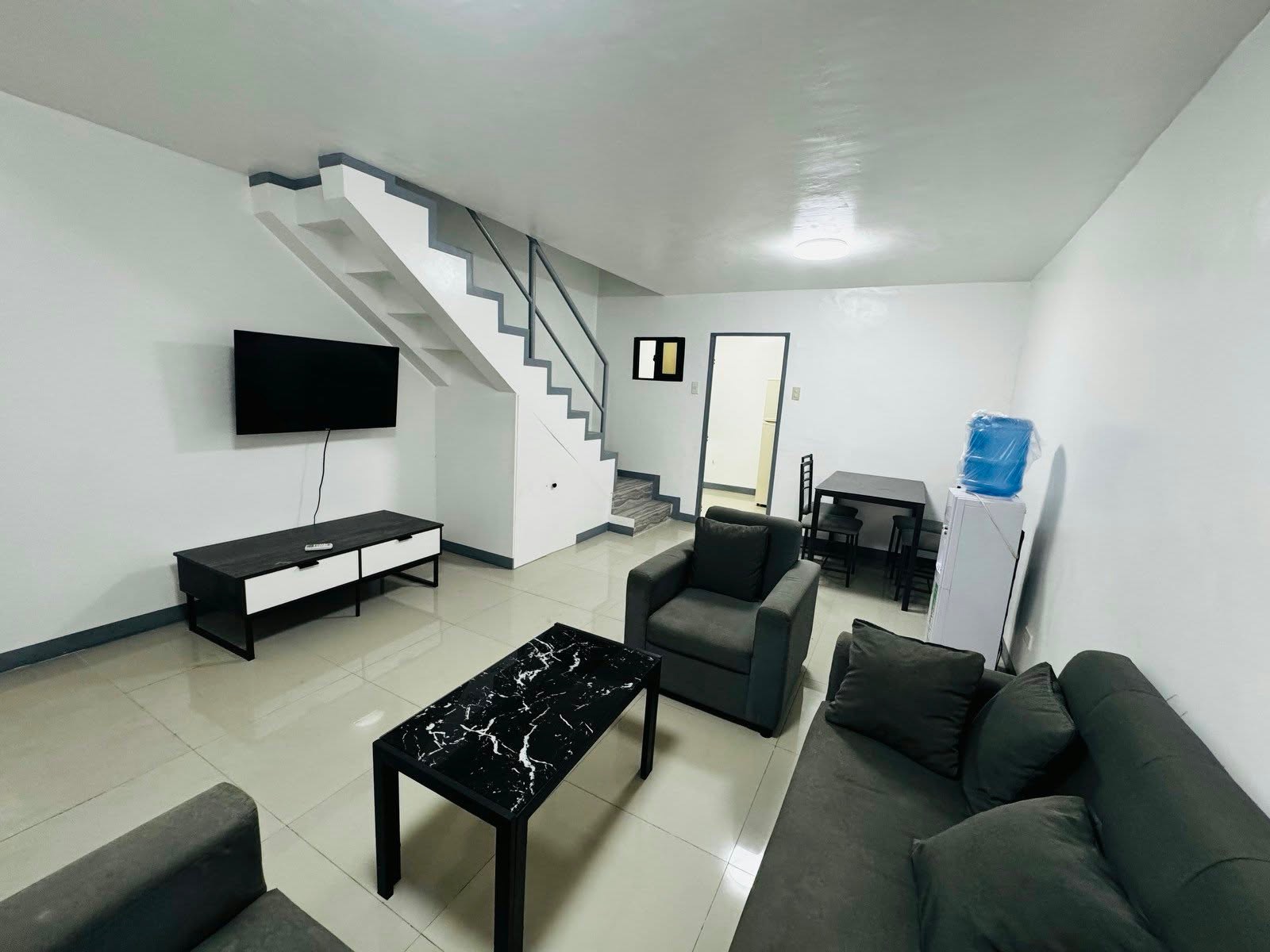 INCOME-GENERATING TOWNHOUSE UNITS FOR SALE