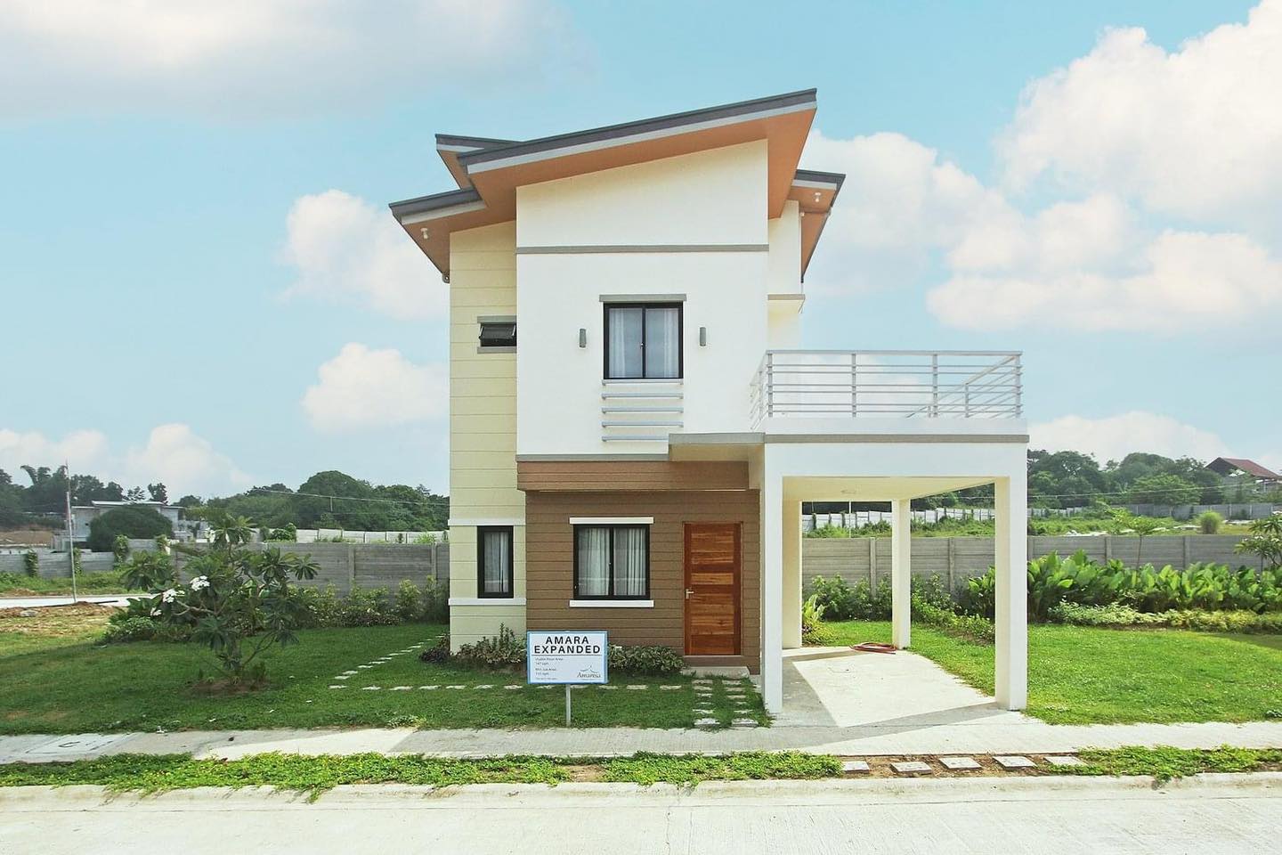 Main Photo