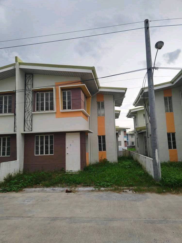 Duplex - Fiesta Communites Calulut