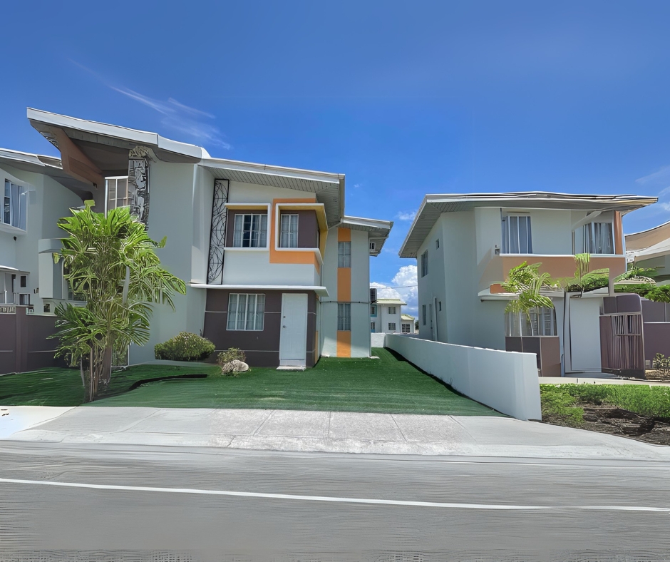 Single Attached Two-Storey with Fence and Gate - Fiesta Communities Mexico