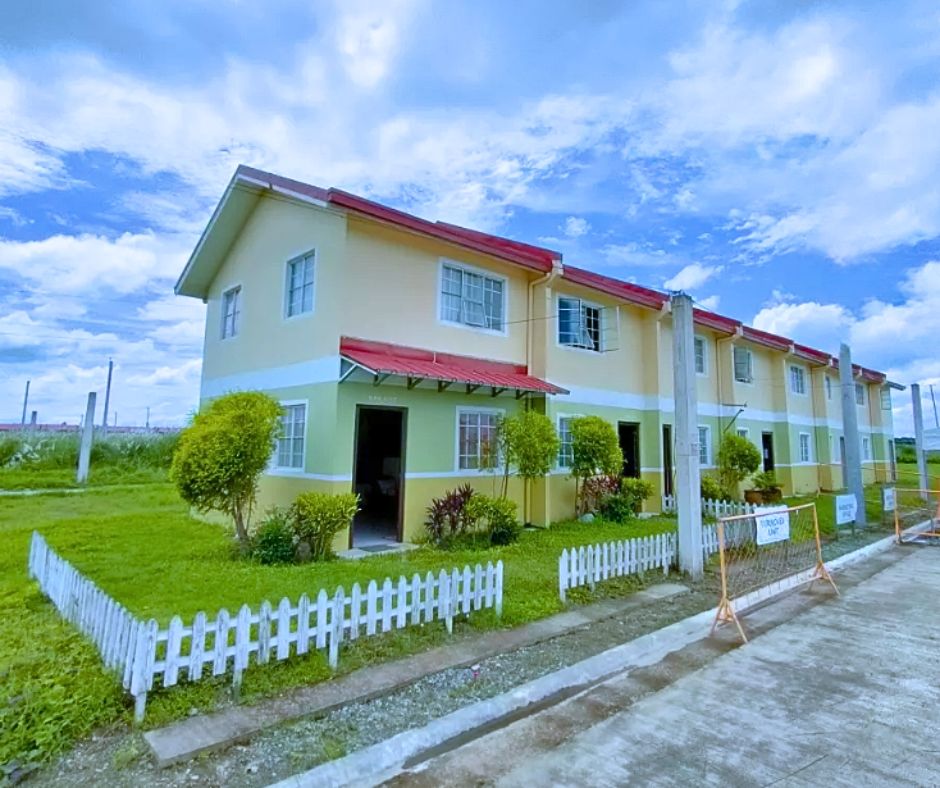 Townhouse - Olivia Townhomes 1 Pampanga