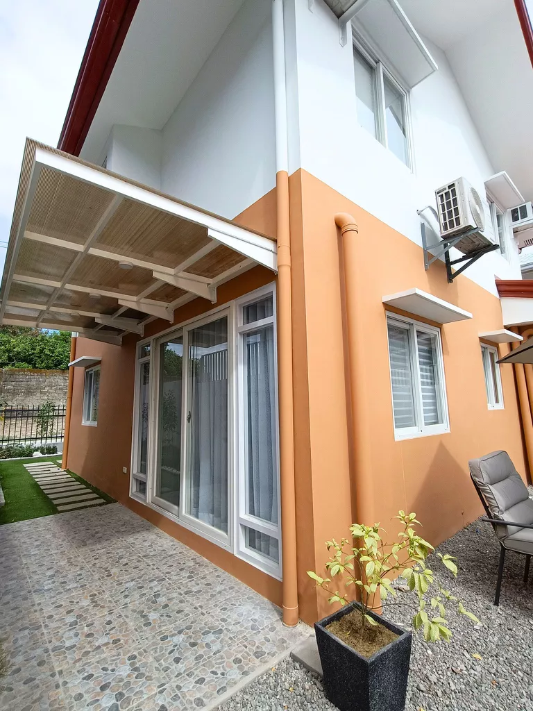 Abigail - Madonna Residences