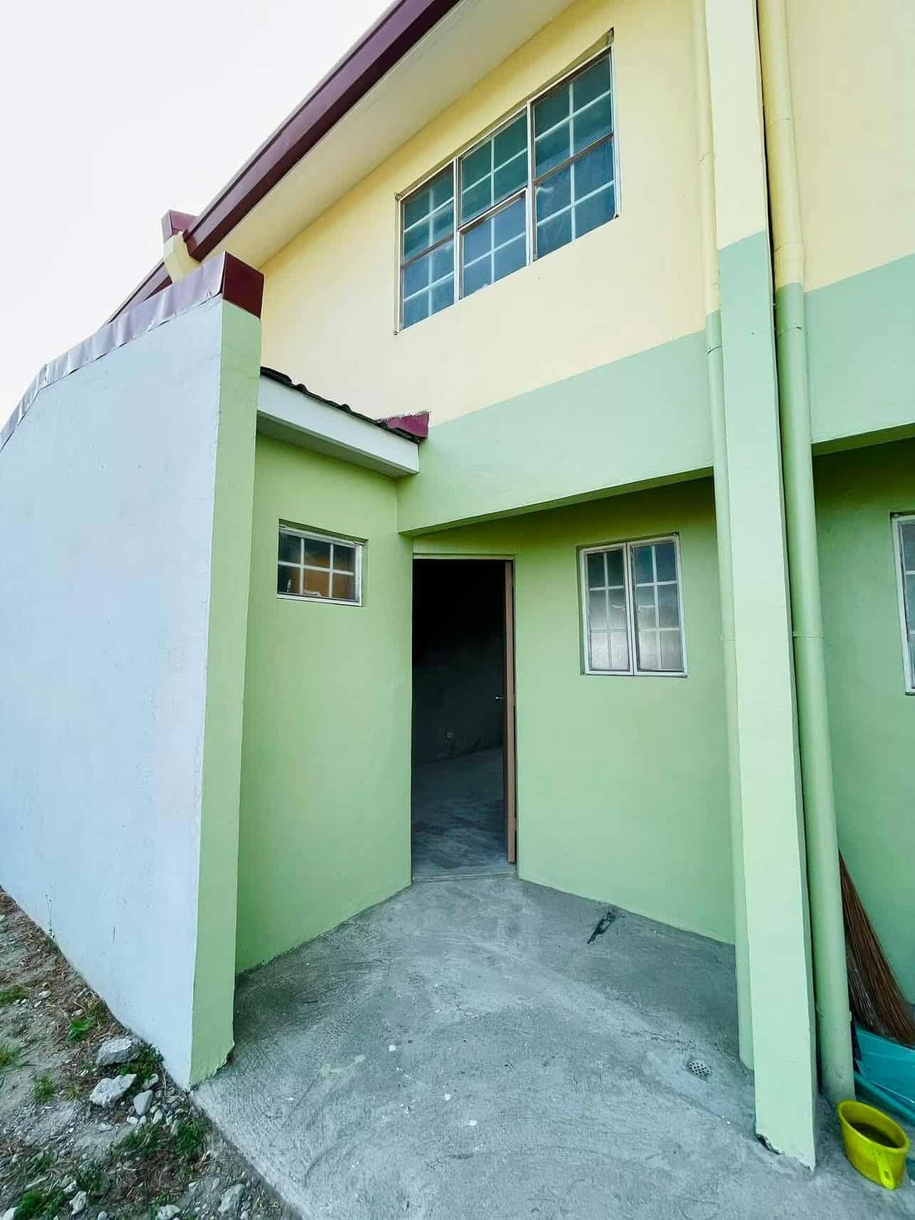 Townhouse Inner Unit - La Breeza