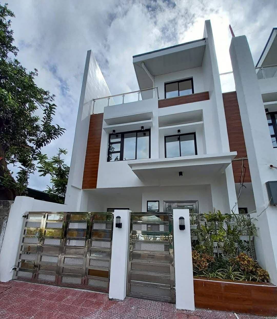 Four units townhouses for sale