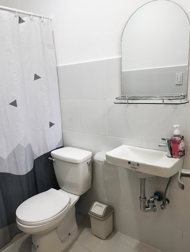 Villa Elyza 3BR - The Regina Homes