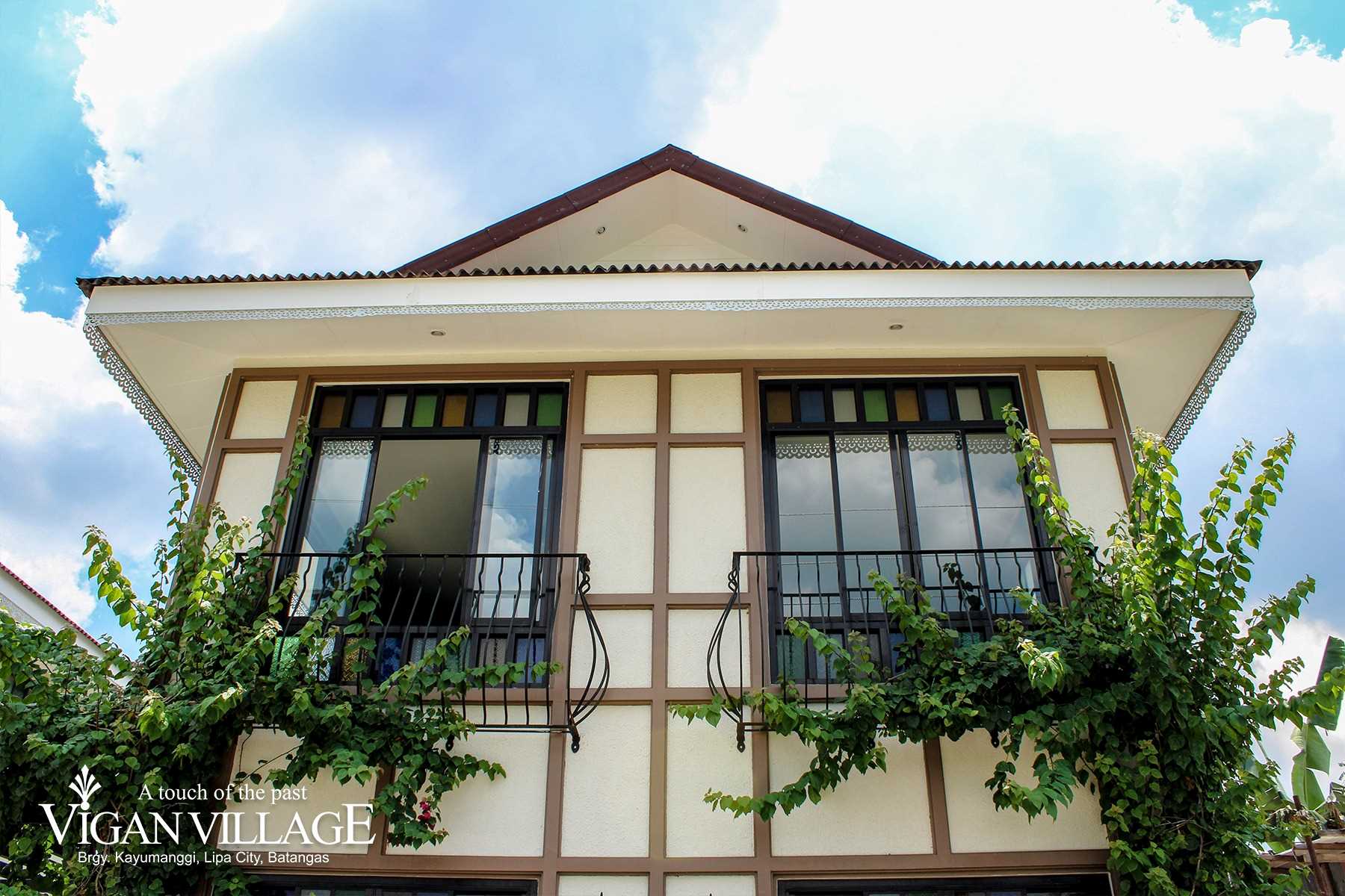 Adelia - Vigan Village
