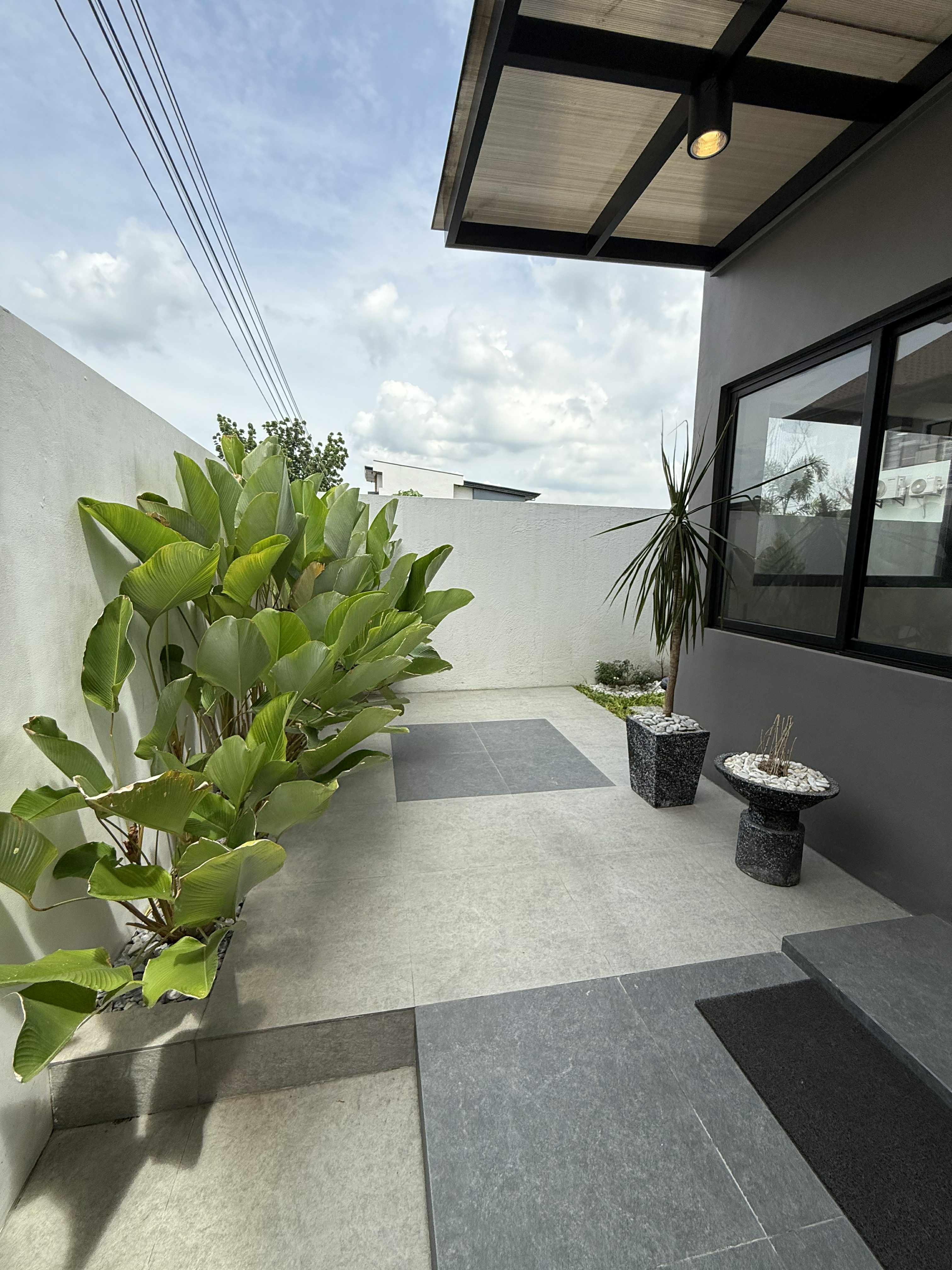4 BEDROOMS BRAND NEW HOMES IN ANGELES CITY