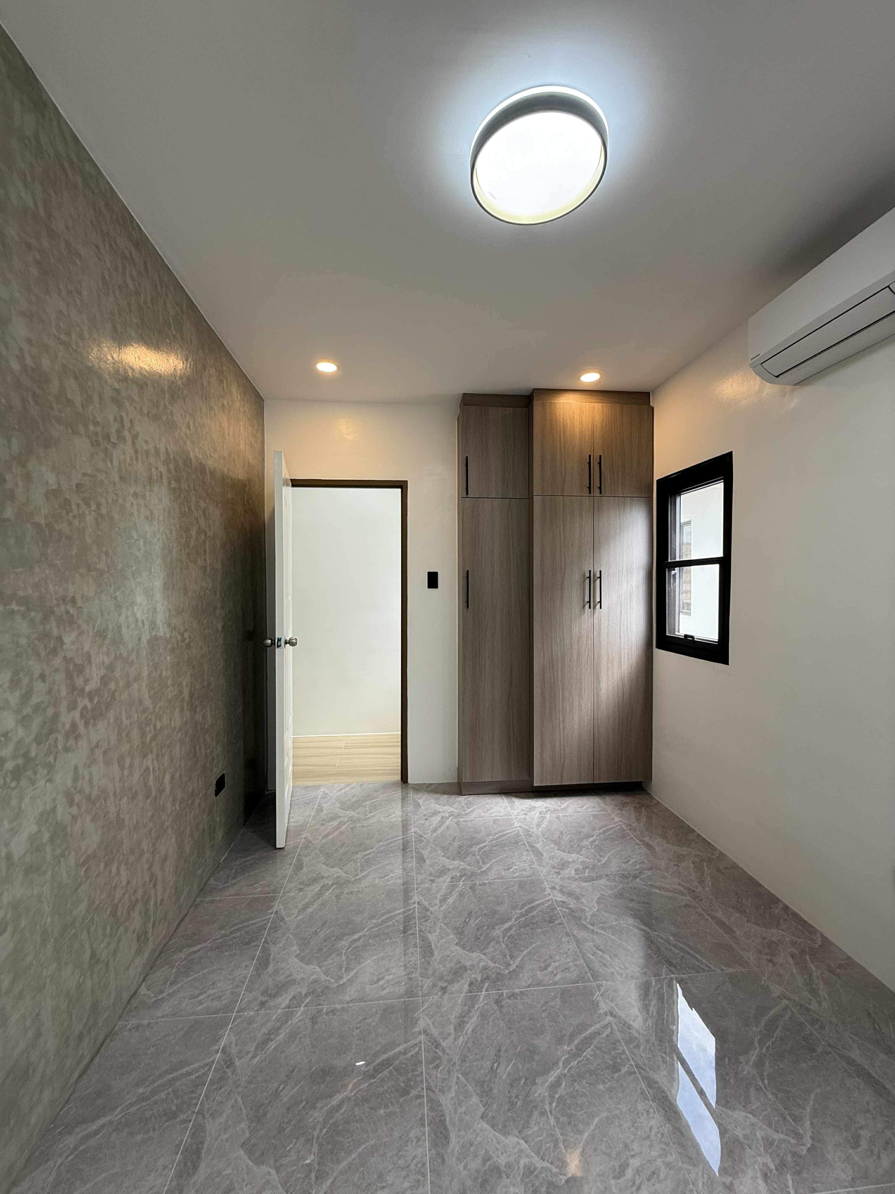 4 BEDROOMS BRAND NEW HOMES IN ANGELES CITY