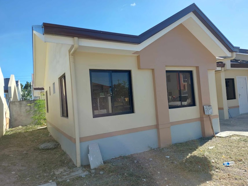 Daphne Bungalow - Fairgrounds Mabalacat