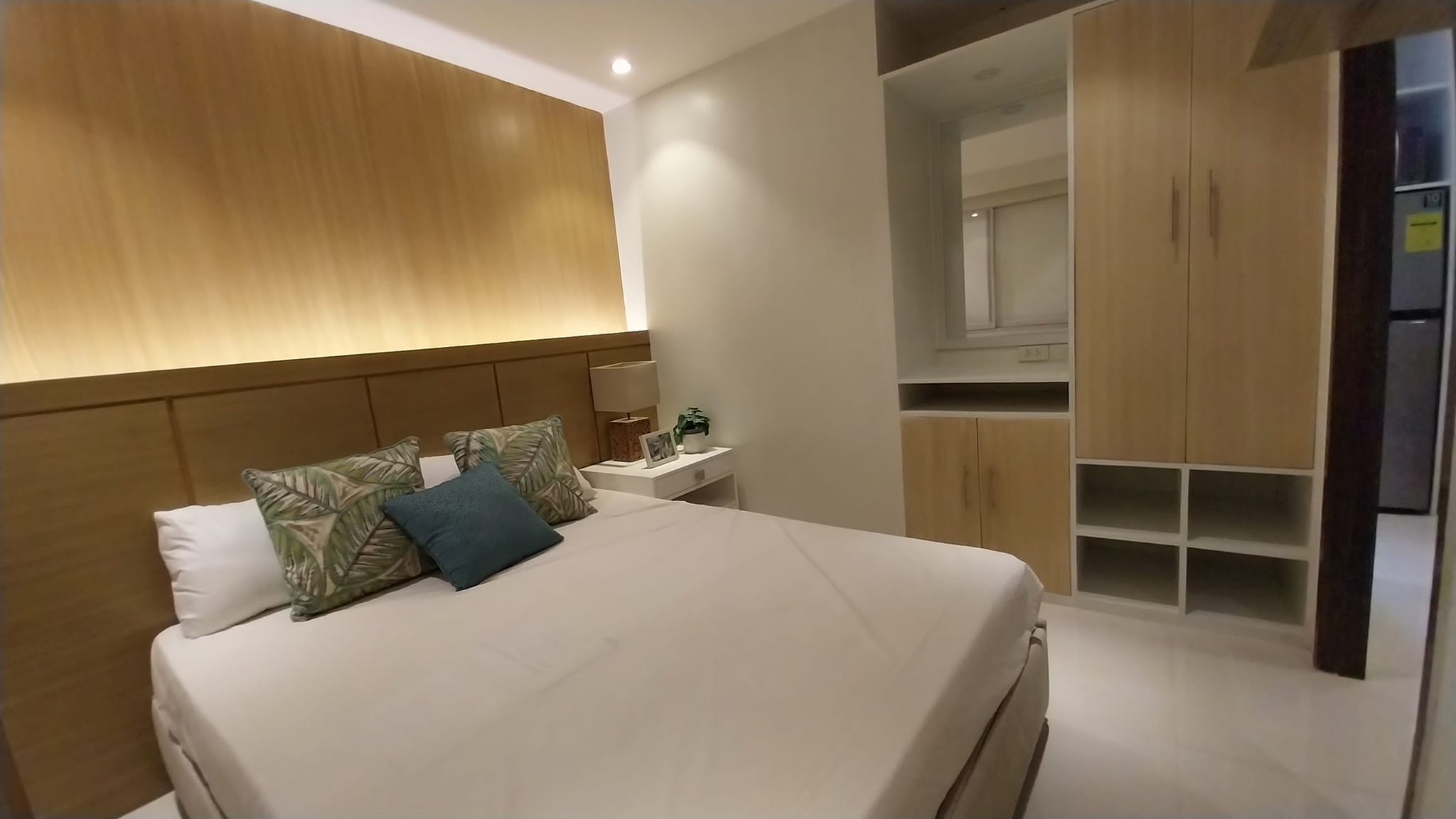 Studio - Casa Mira Towers Palawan