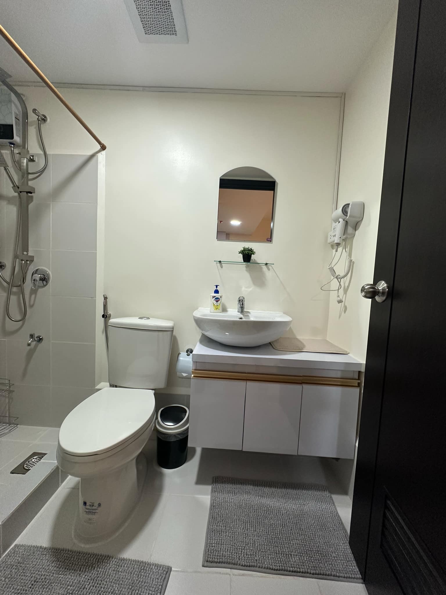 2 Bedroom With Balcony Tower 1 and 2 - Kasara Urban Resort Residences