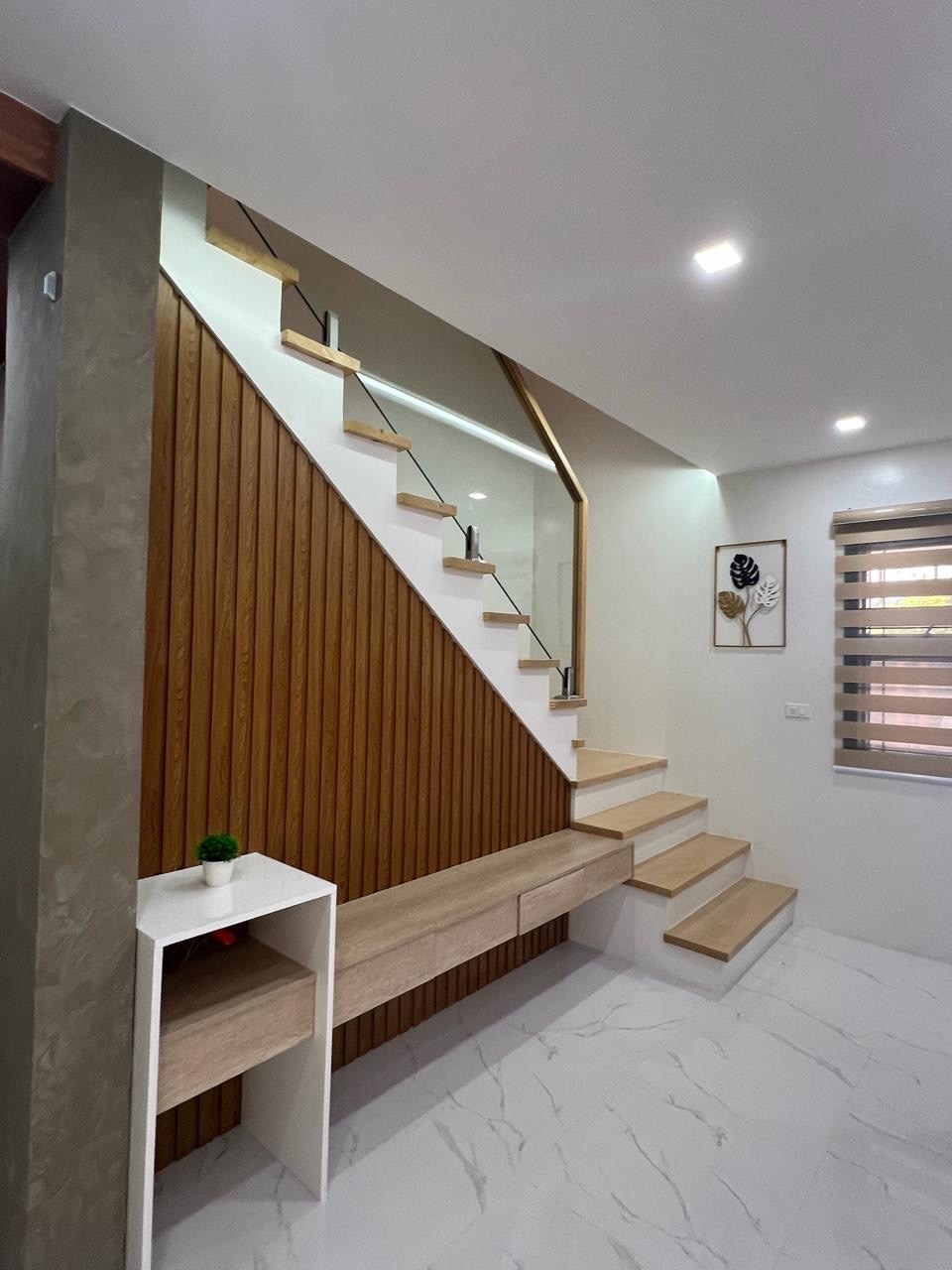 7.3 Million 3 Bedroom Townhouse with Loft