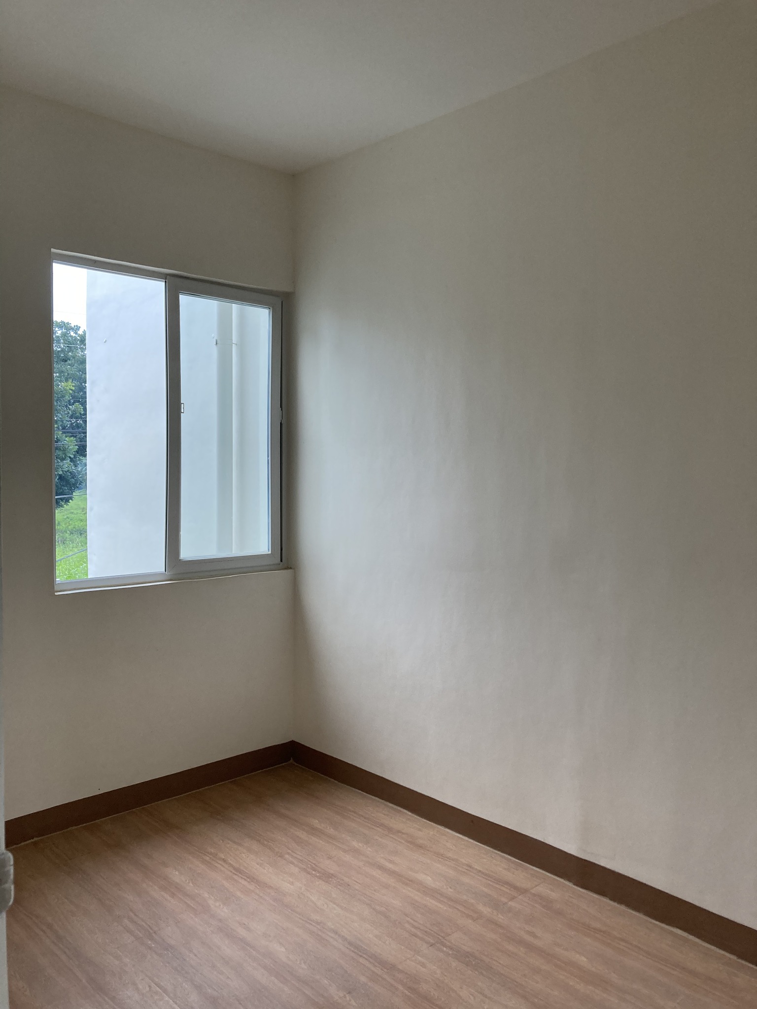 Townhouse End Unit - Ecoverde Homes Lipa