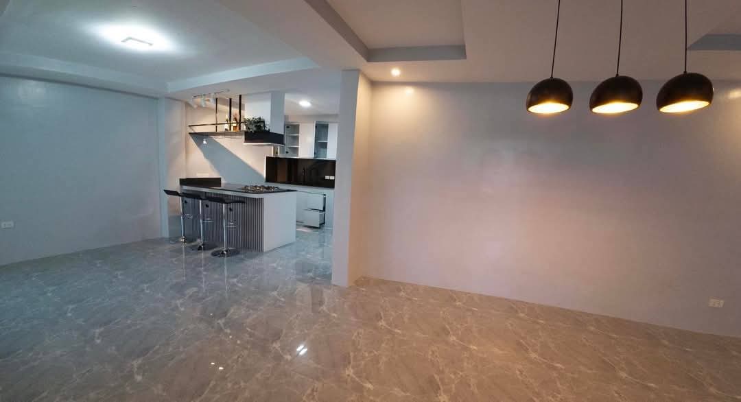 3 BEDROOMS HOUSE AND LOT FOR SALE 