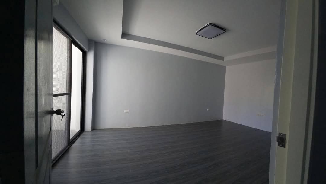3 BEDROOMS HOUSE AND LOT FOR SALE 
