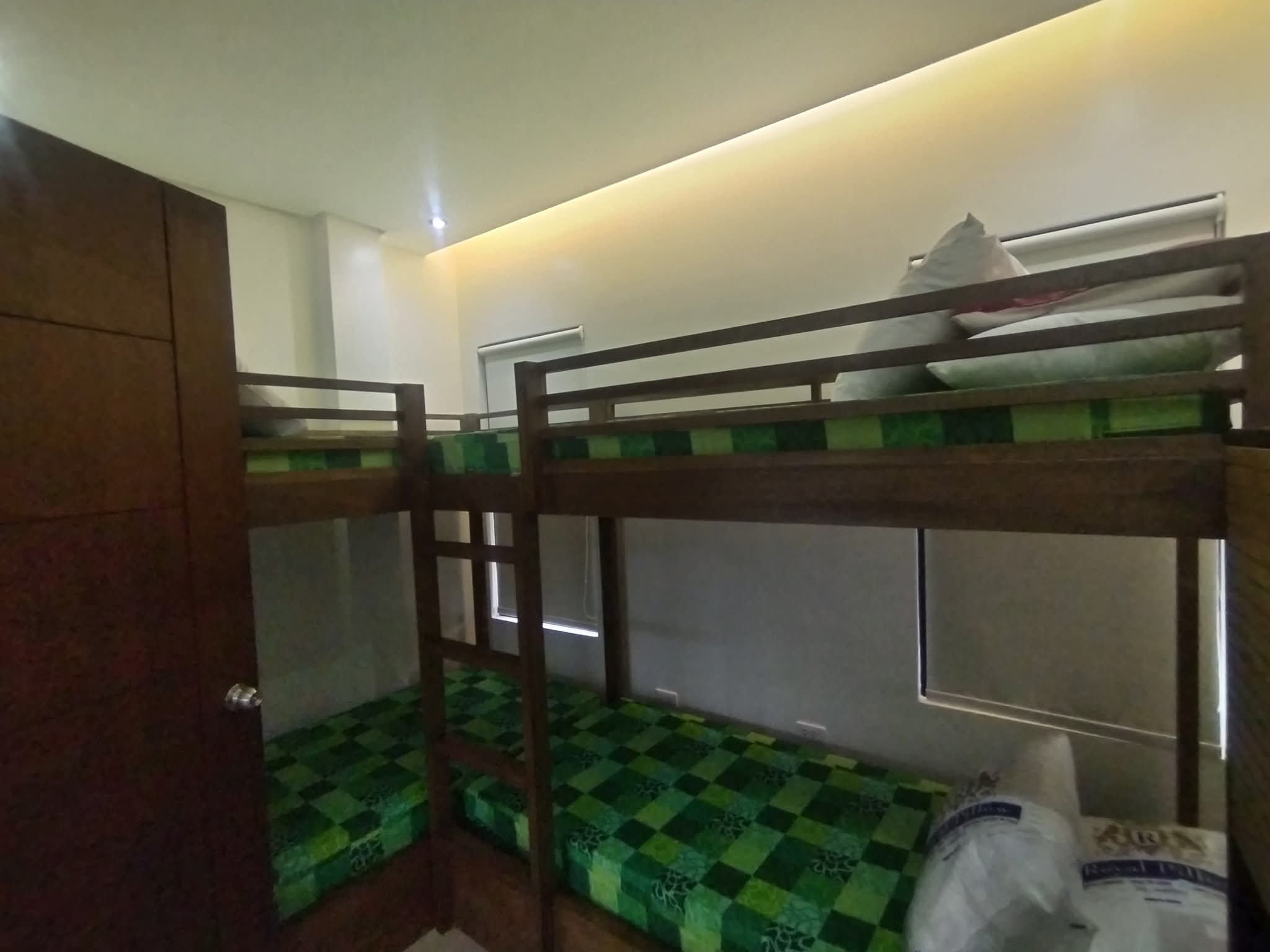 BRANDNEW CORNER HOUSE AND LOT W/ INCOME GENERATING 2UNITS APARTMENT