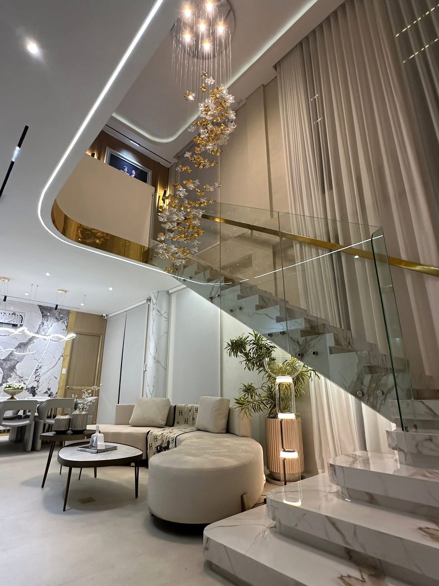 LUXURY HOUSE AND LOT FOR SALE