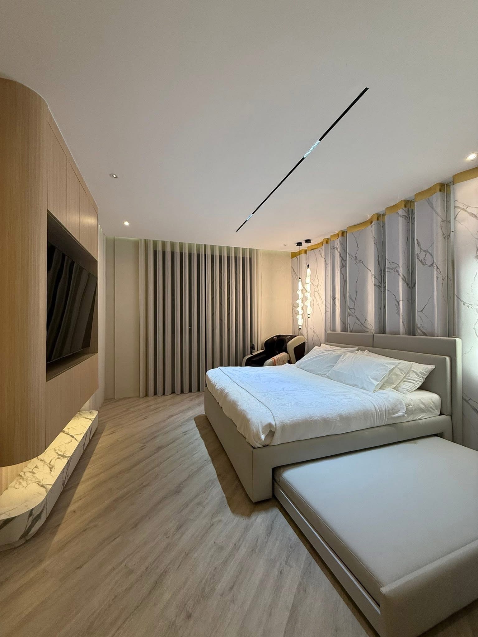 LUXURY HOUSE AND LOT FOR SALE