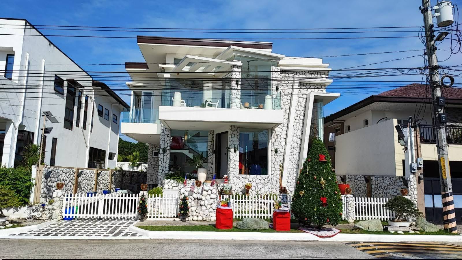 Fully Furnished Luxury House and Lot in Pampanga  photo 2