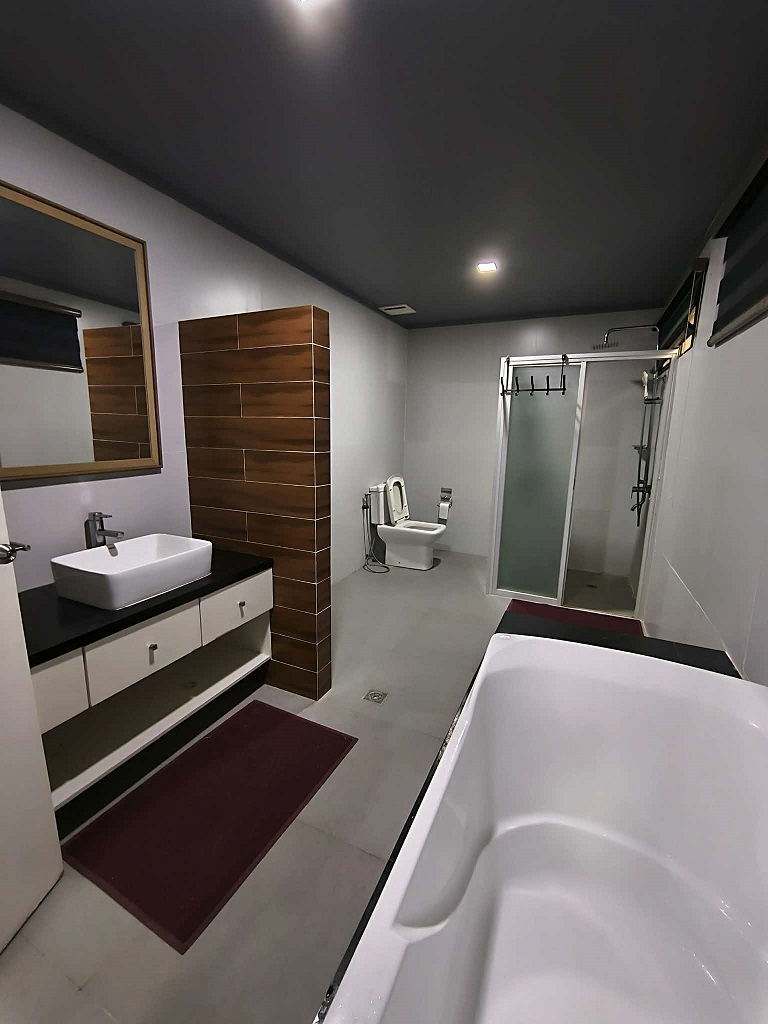 3 Storey Modern Home for Sale in Metrogate Subdivision, Angeles City photo 2