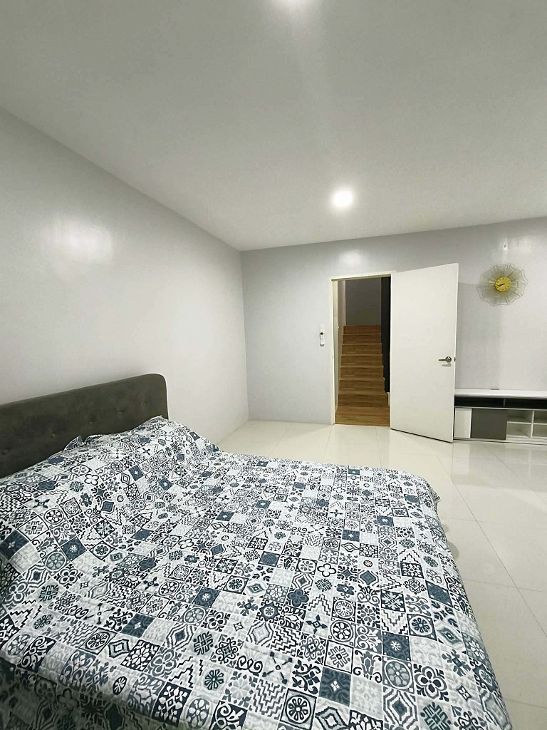 3 Storey Modern Home for Sale in Metrogate Subdivision, Angeles City photo 7