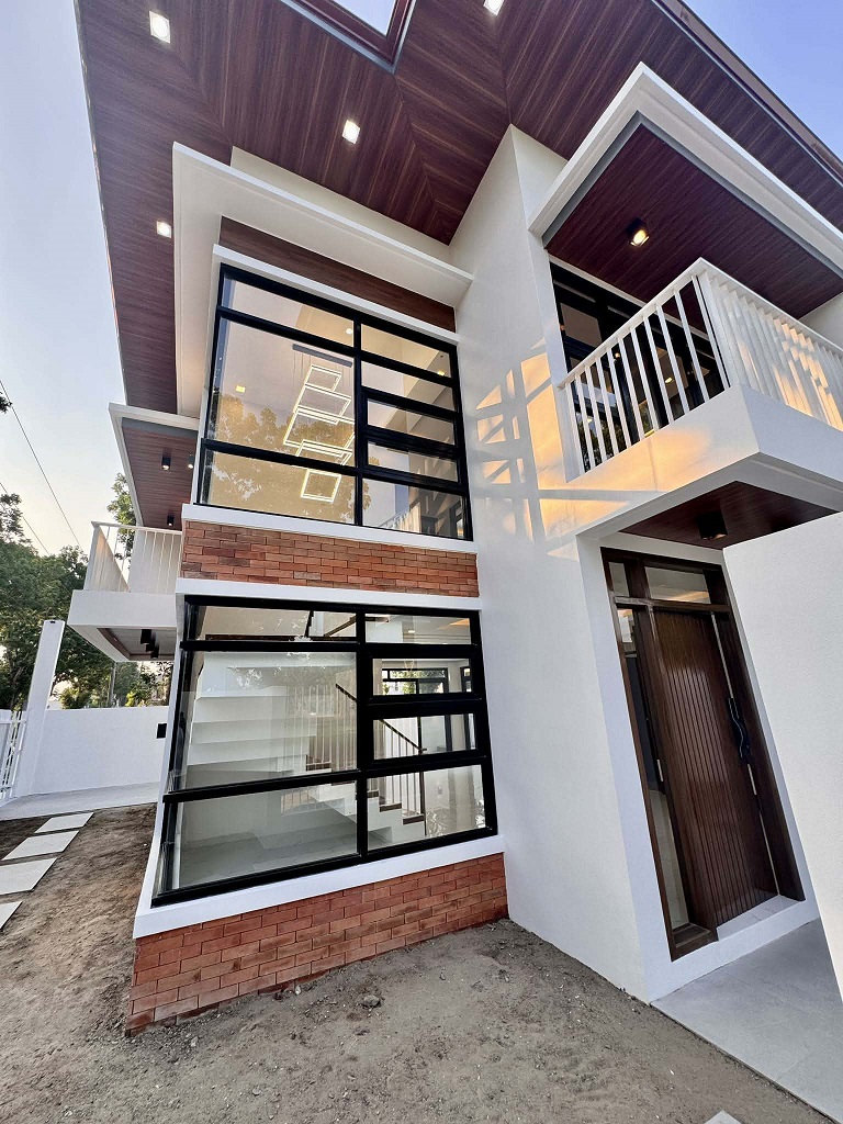 Brand New Modern Corner House with Pool in Beverly Place, San Fernando Pampanga photo 4