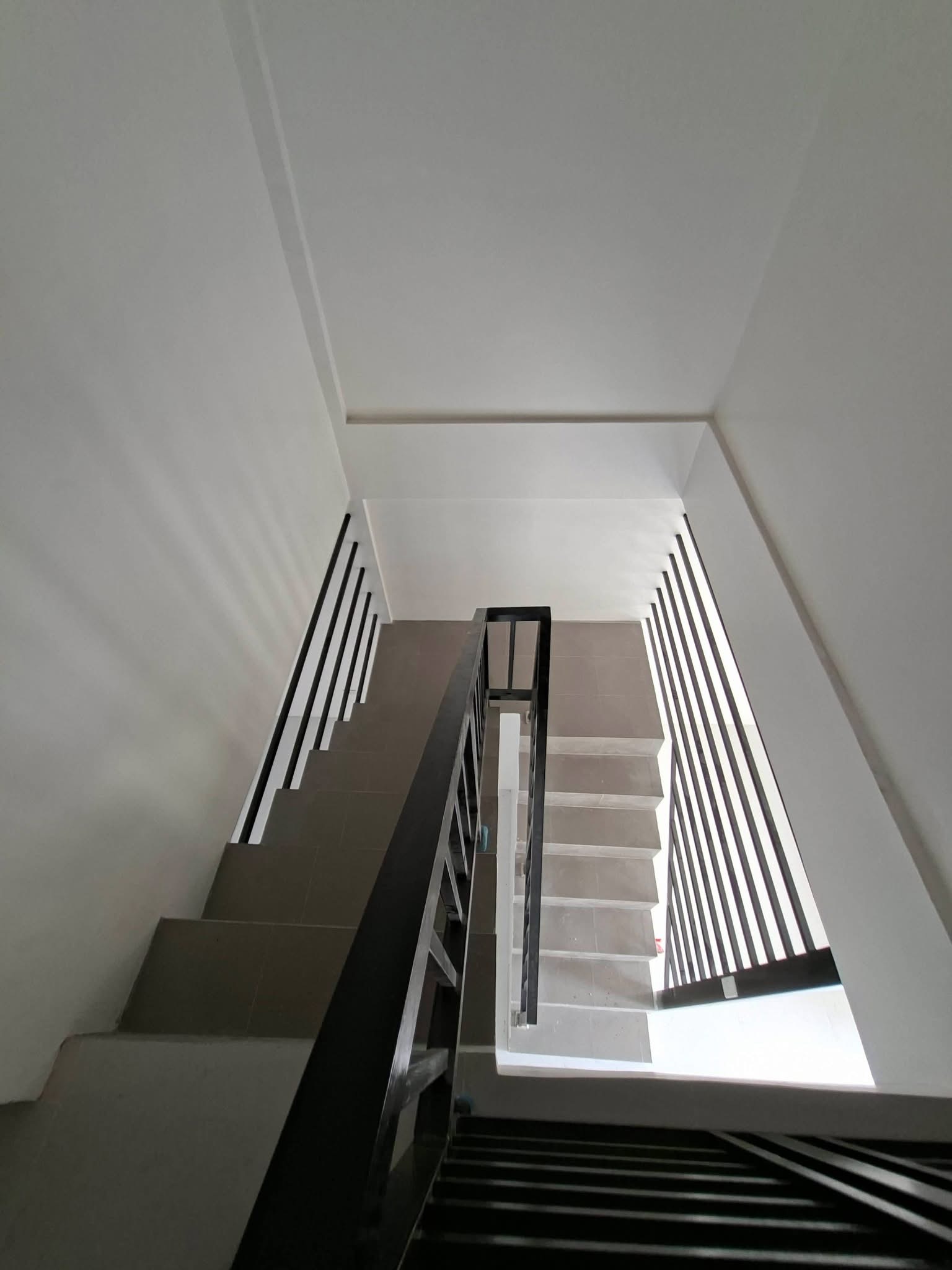 HENSONVILLE ANGELES - 3 UNIT TOWNHOUSE photo 8