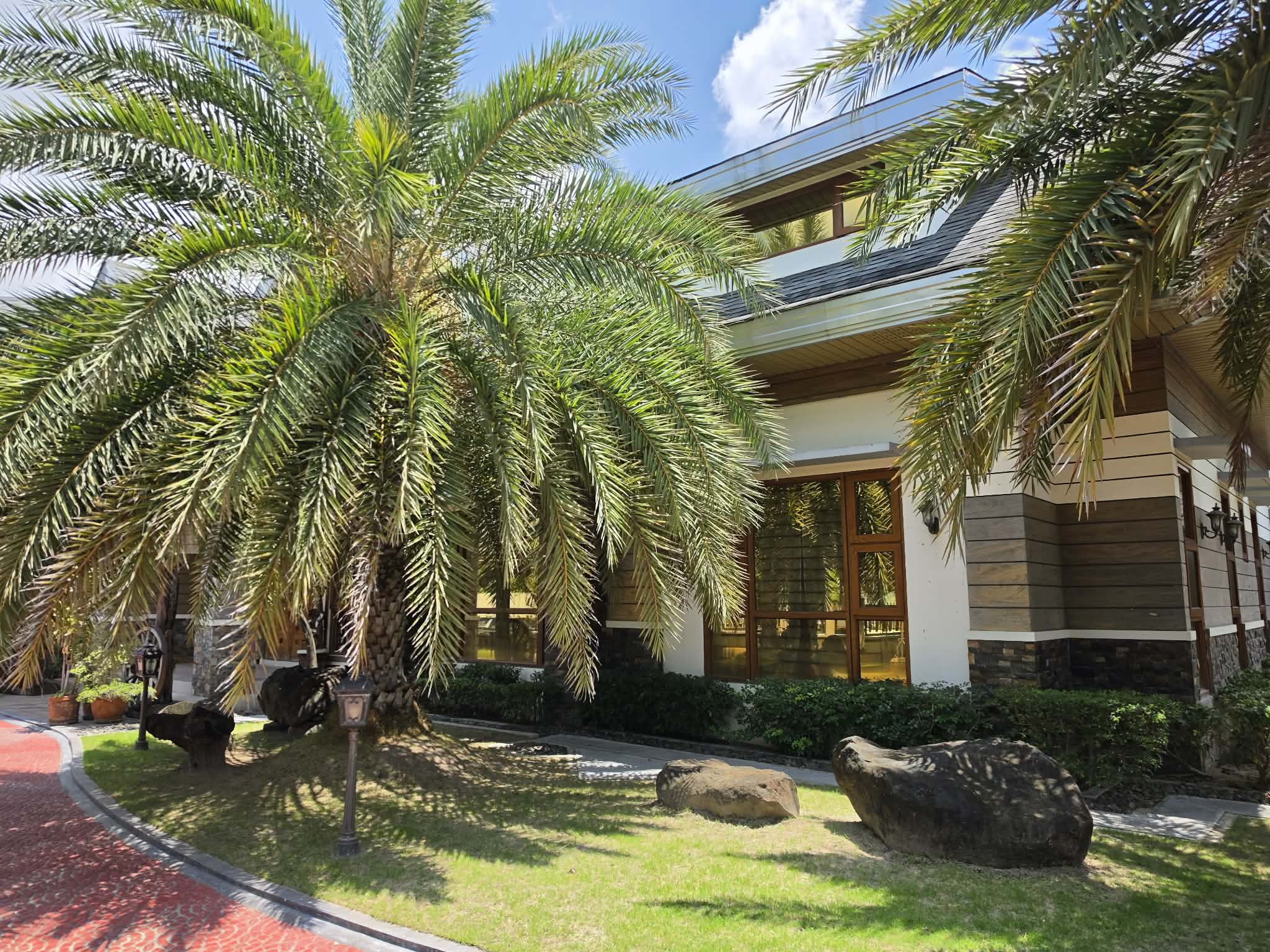 A Modern Asian-Tropical Bungalow Estate For  Sale‼️ photo 4