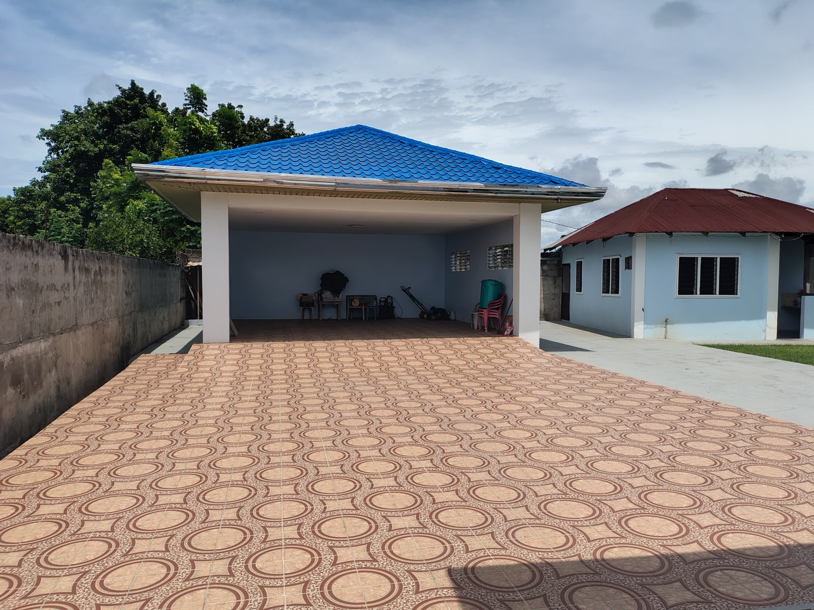 FOR SALE HUGE & SPACIOUS BUNGALOW HOUSE IN MAGALANG PAMPANGA  photo 9