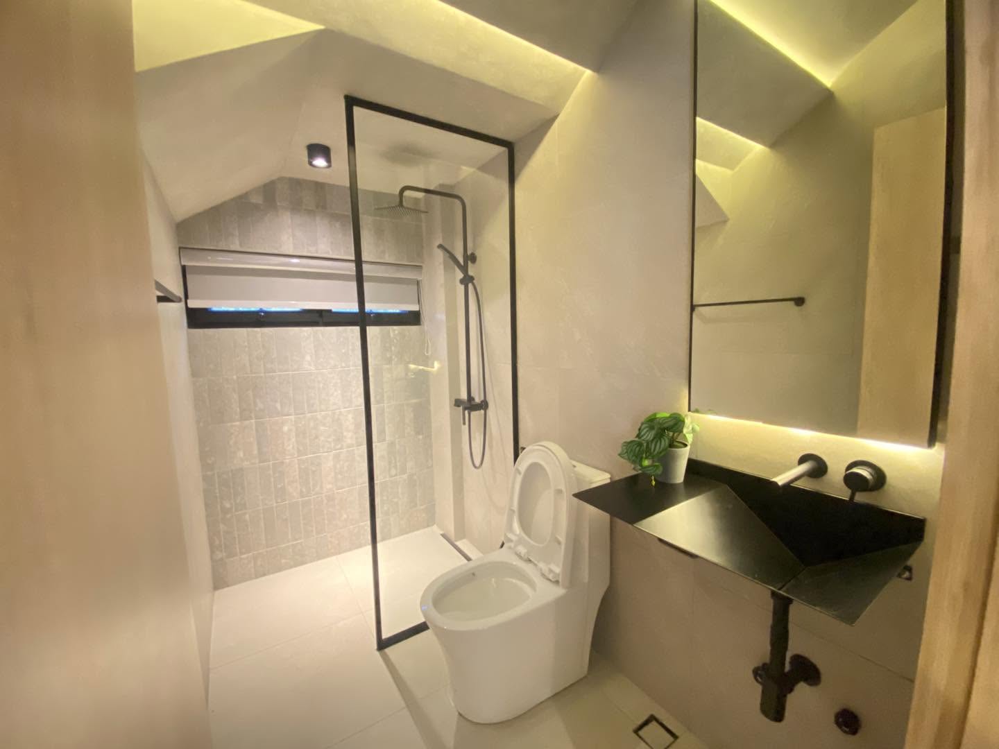 Corner Unit House with Swimming Pool for Sale in Marquee Place Subd.  photo 6