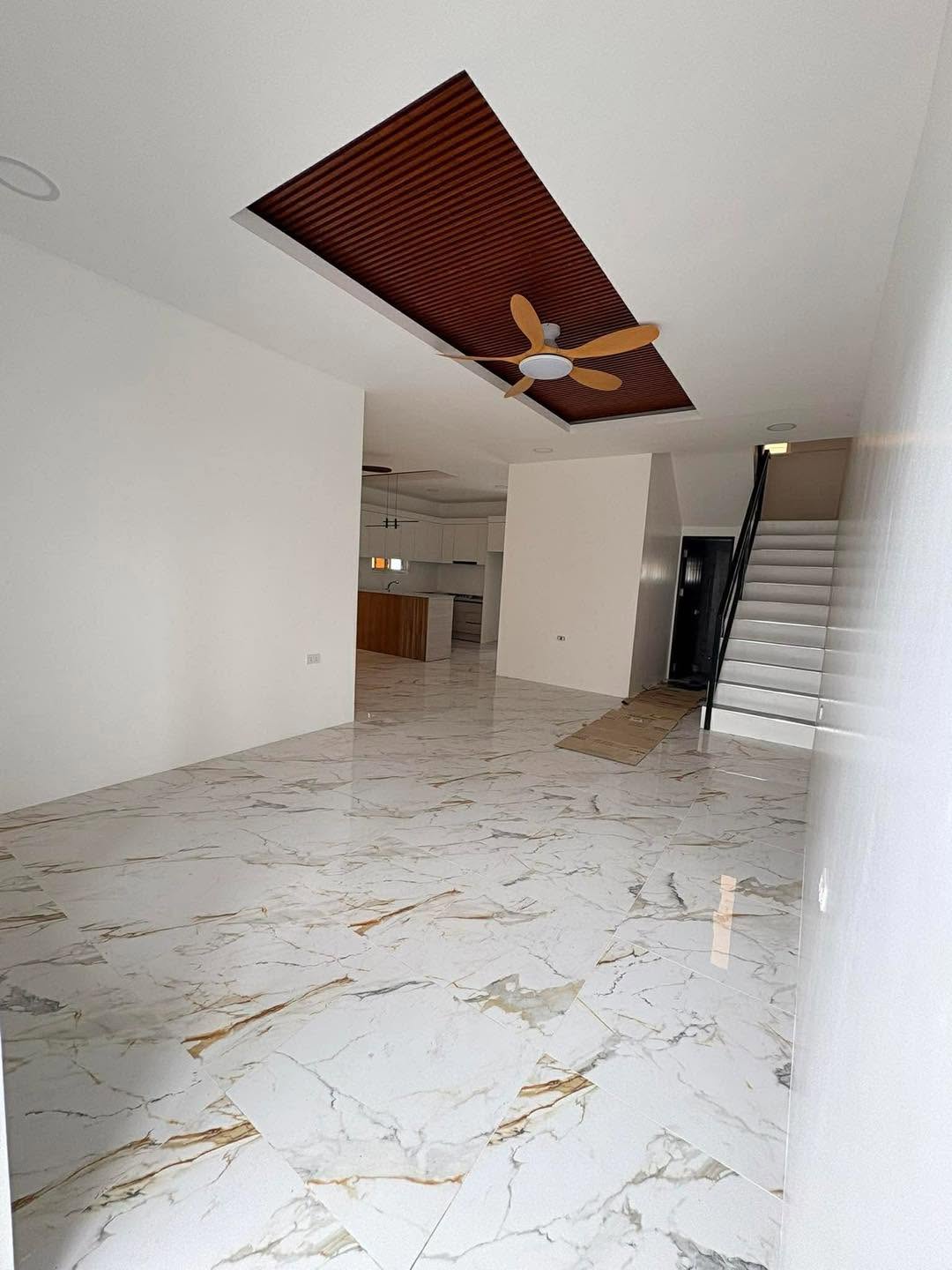 Brand New 4 Bedroom House with Pool  photo 3