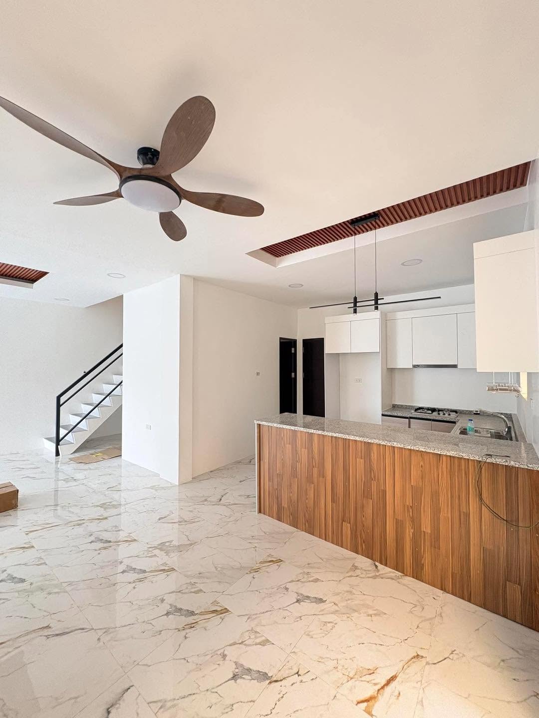 Brand New 4 Bedroom House with Pool  photo 9