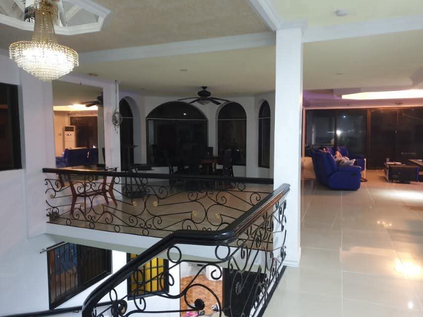 450SQM LUXURY VILLA AT MALABANIAS ANGELES CITY  photo 8