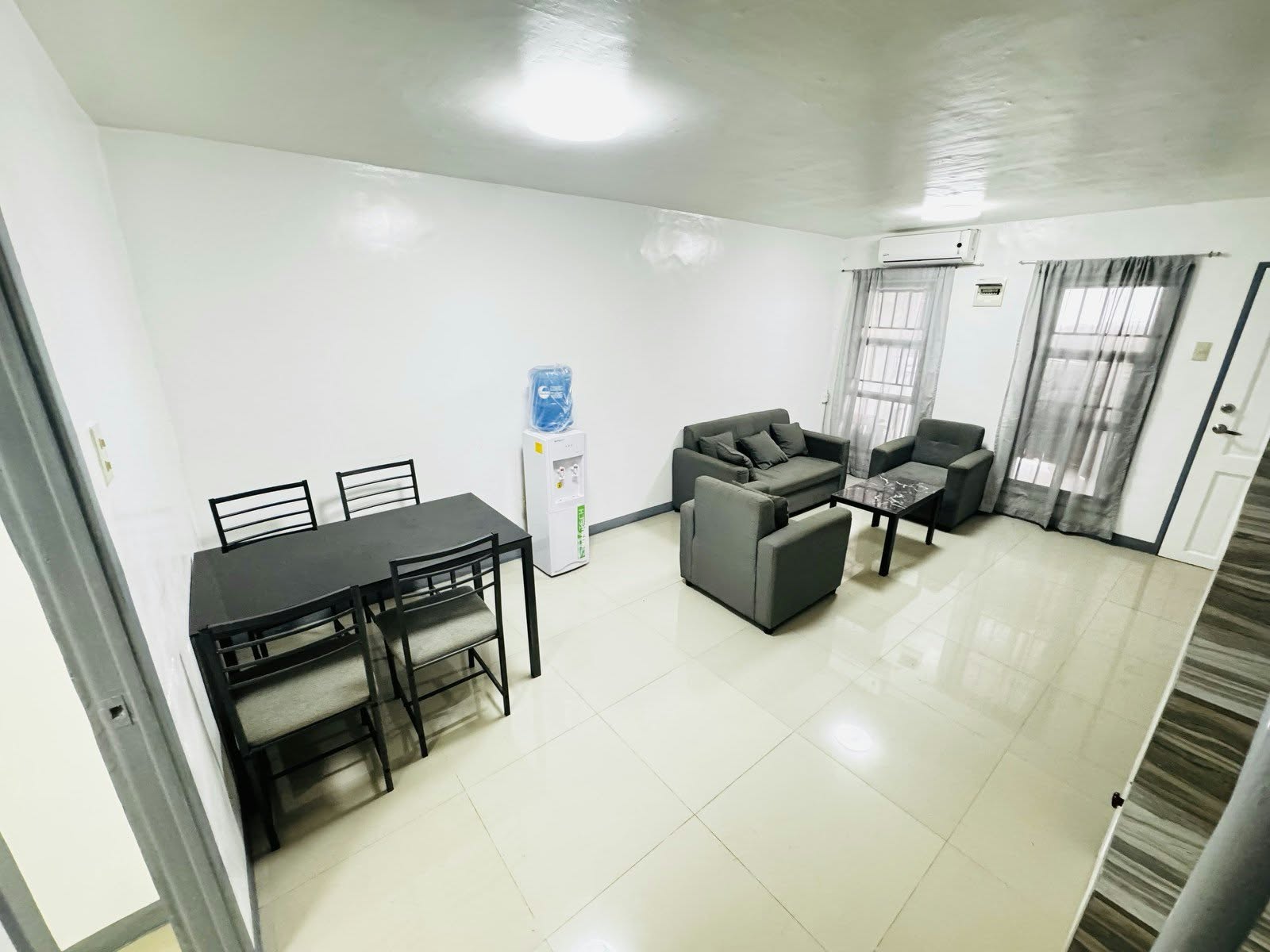 INCOME-GENERATING TOWNHOUSE UNITS FOR SALE photo 2