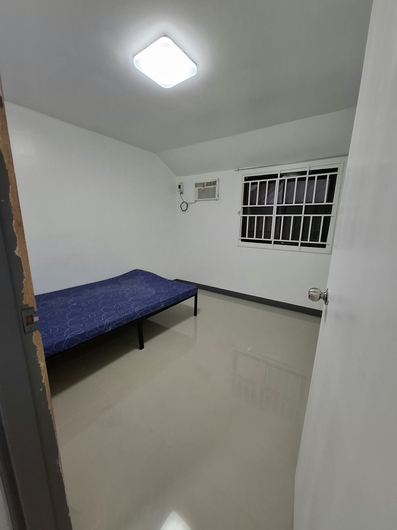 INCOME-GENERATING TOWNHOUSE UNITS FOR SALE photo 6